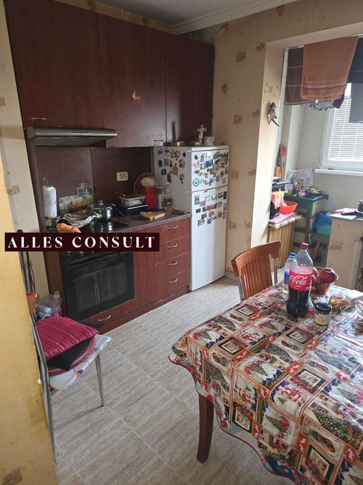 Продава 2-СТАЕН, гр. София, Връбница 1, снимка 2 - Апартаменти - 53562006