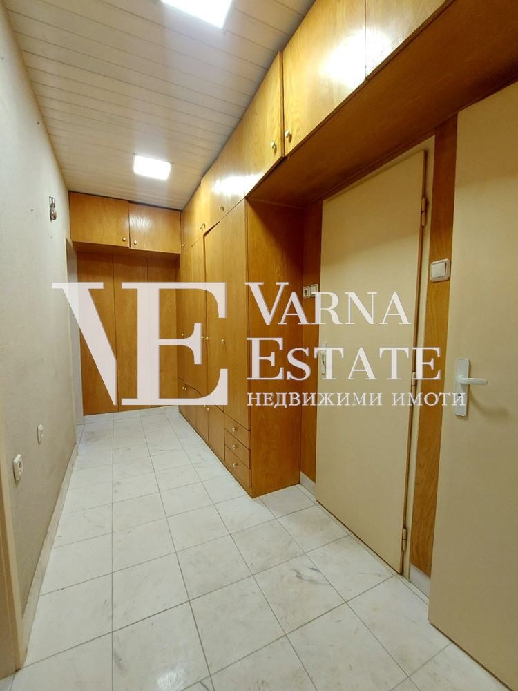 Продава 3-СТАЕН, гр. Варна, Център, снимка 10 - Aпартаменти - 48703621