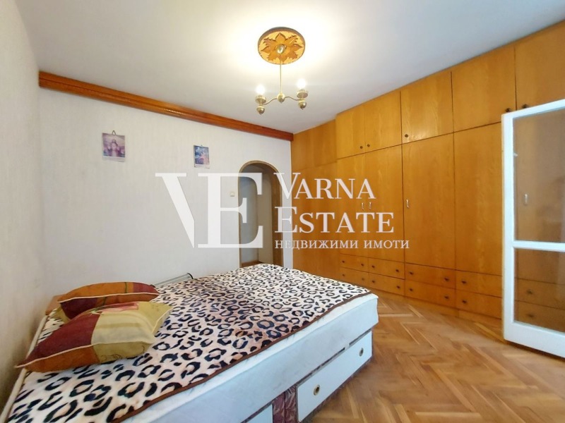 Продава 3-СТАЕН, гр. Варна, Център, снимка 8 - Aпартаменти - 48703621