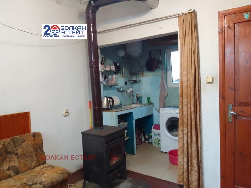 Продава КЪЩА, гр. Дебелец, област Велико Търново, снимка 12 - Къщи - 52705144