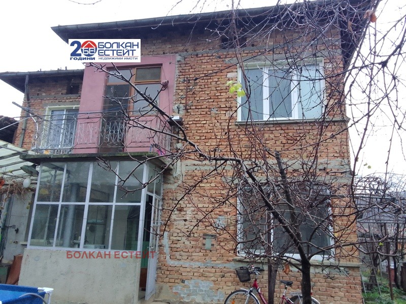 Продава КЪЩА, гр. Дебелец, област Велико Търново, снимка 16 - Къщи - 52705144