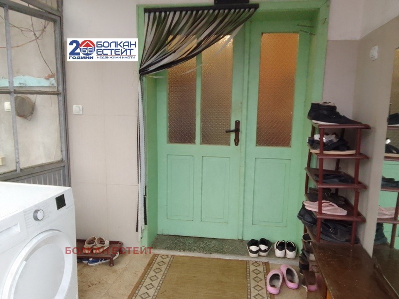 Продава КЪЩА, гр. Дебелец, област Велико Търново, снимка 4 - Къщи - 52705144