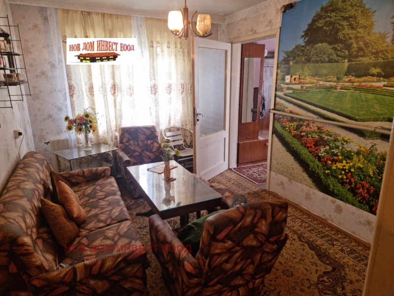 Продава  Етаж от къща град Перник , Варош , 84 кв.м | 73244416 - изображение [6]