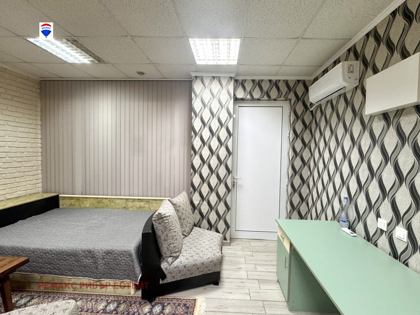 Продава МАГАЗИН, гр. Русе, Родина 2, снимка 2 - Магазини - 51259462