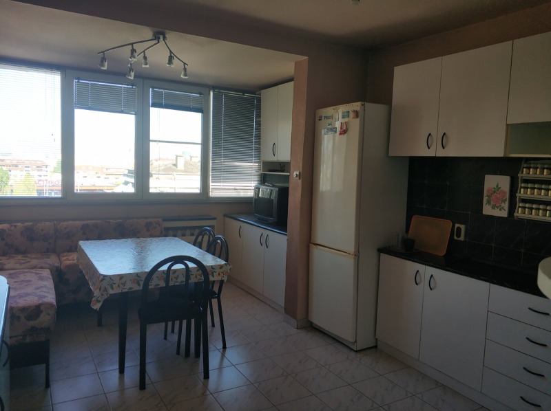 En venta  2 dormitorios Sofia , Mladost 1 , 120 metros cuadrados | 31420414 - imagen [2]