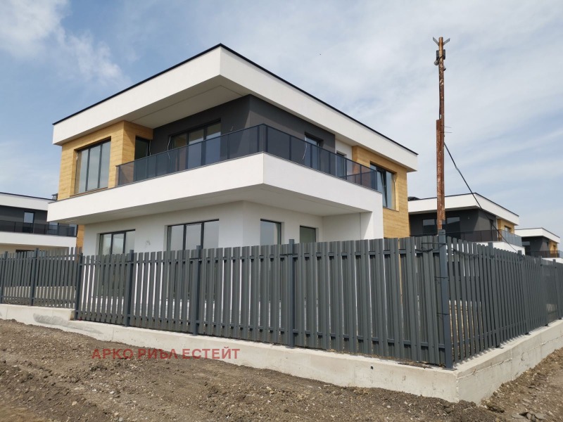 Zu verkaufen  Haus region Sofia , Prolescha , 237 qm | 42493394 - Bild [4]