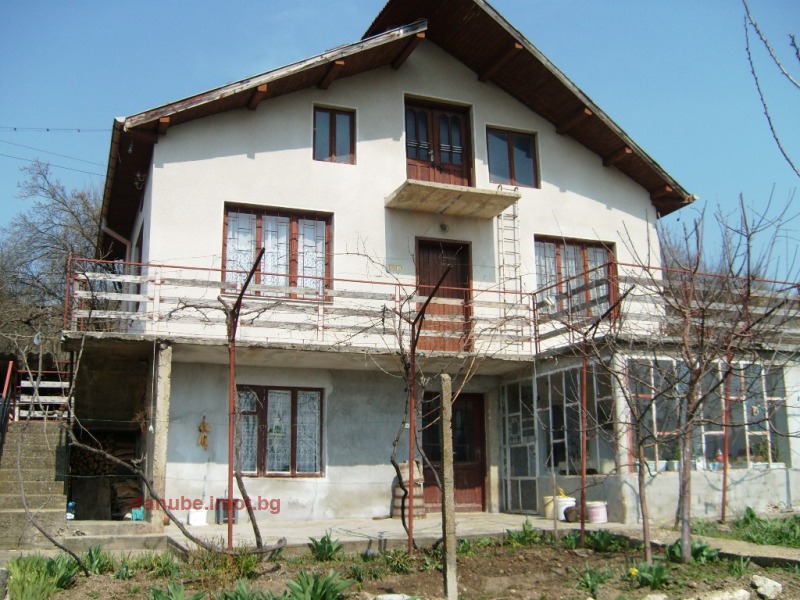 For Sale  House region Ruse , Senovo , 205 sq.m | 80152951