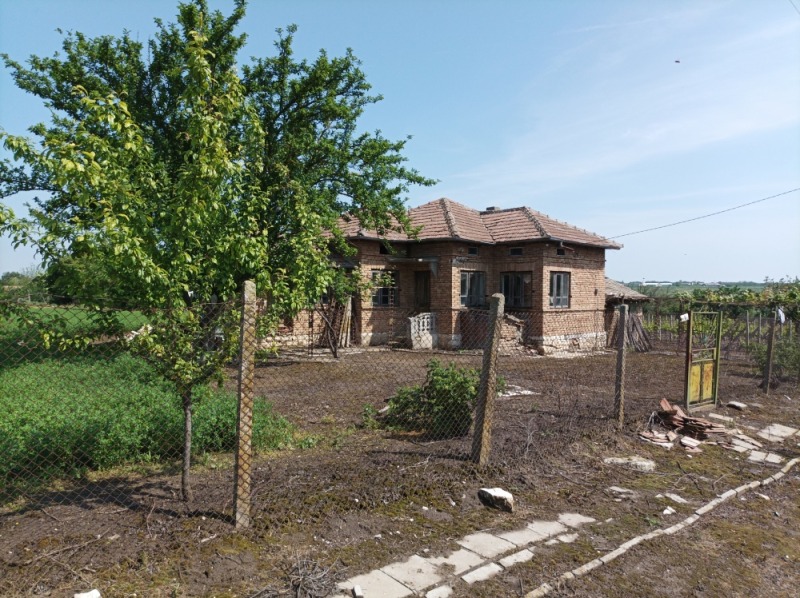 Продава КЪЩА, с. Полковник Дяково, област Добрич, снимка 1 - Къщи - 48799206