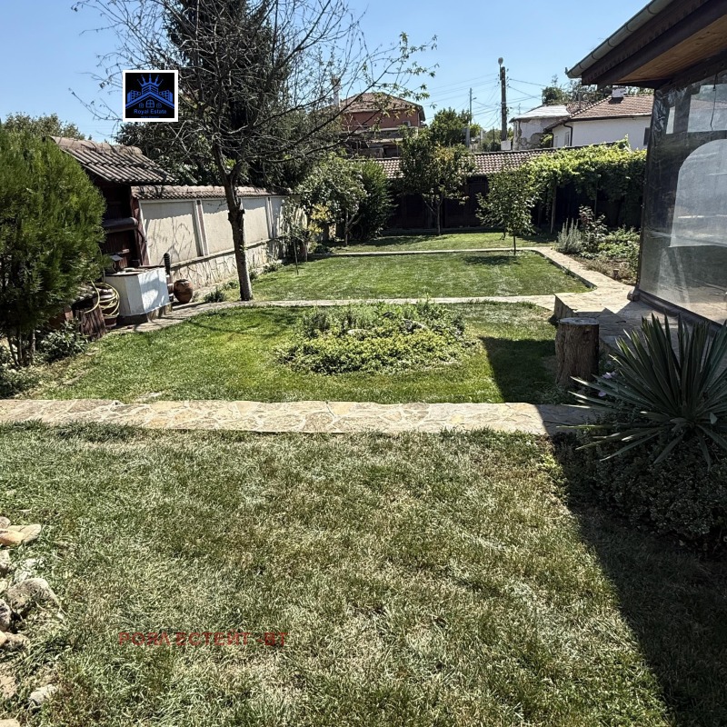 Продава КЪЩА, гр. Дебелец, област Велико Търново, снимка 2 - Къщи - 52716108