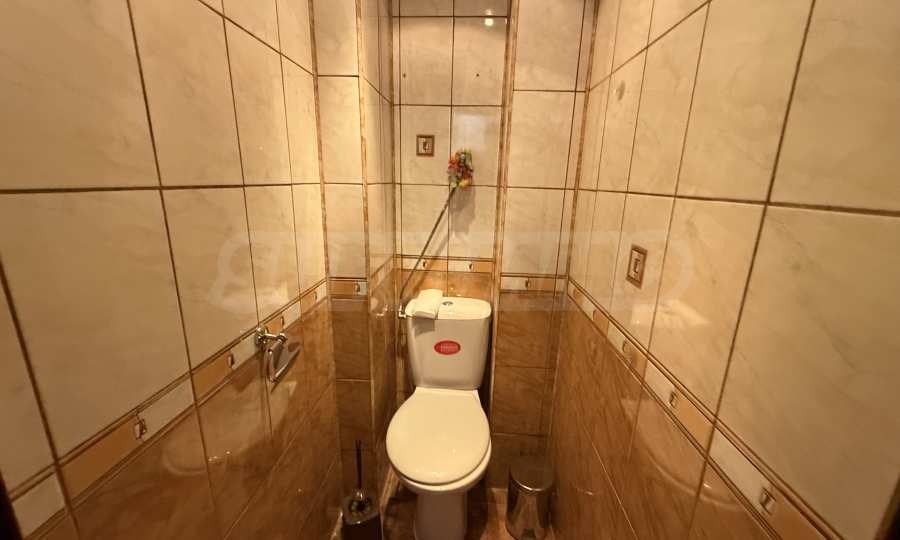 Продава ЕТАЖ ОТ КЪЩА, гр. Велико Търново, Център, снимка 9 - Етаж от къща - 54566804