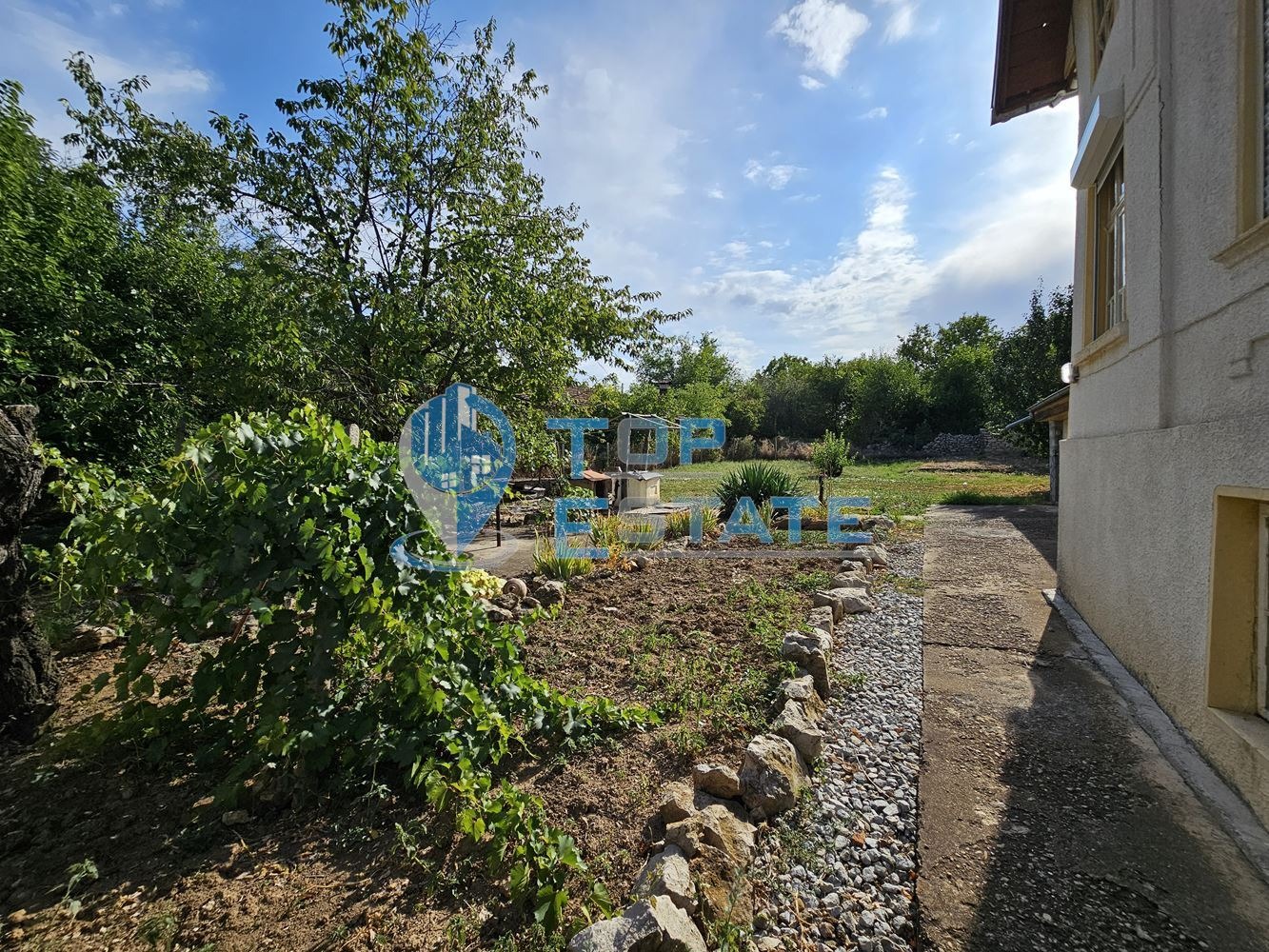 Продава КЪЩА, с. Хотница, област Велико Търново, снимка 16 - Къщи - 51407149