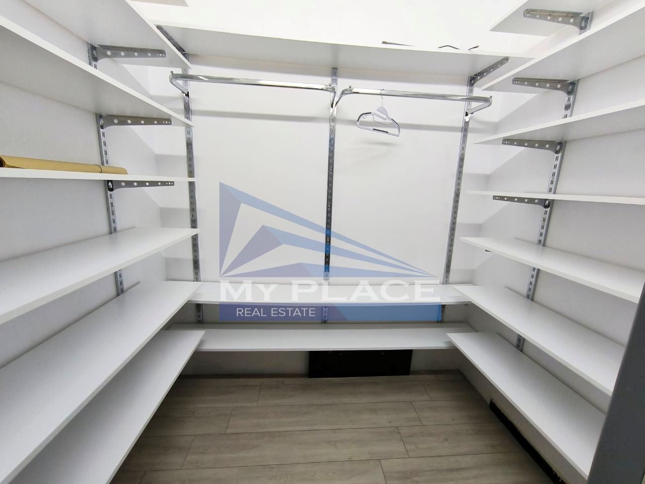 Продава 3-СТАЕН, гр. Шумен, Добруджански, снимка 5 - Апартаменти - 54199690