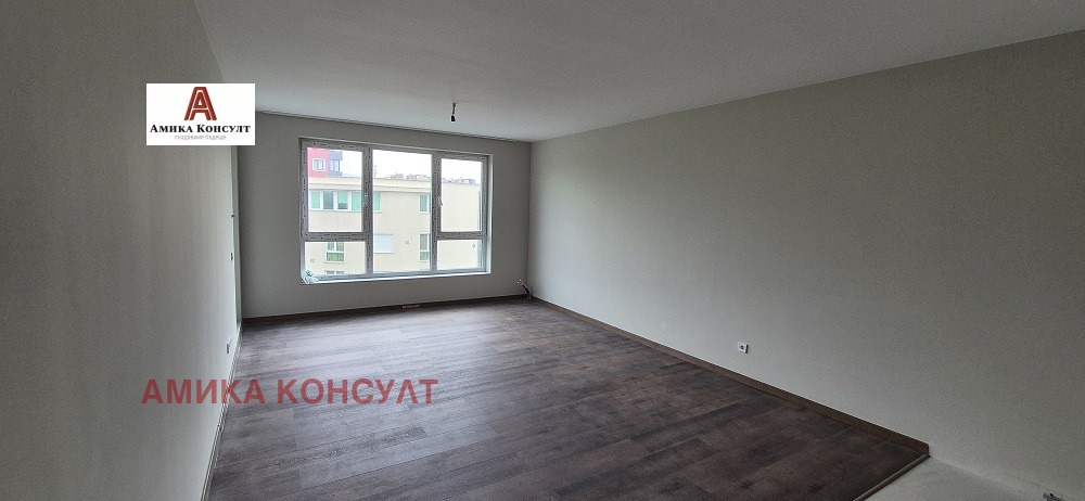 Продава 3-СТАЕН, гр. София, Света Троица