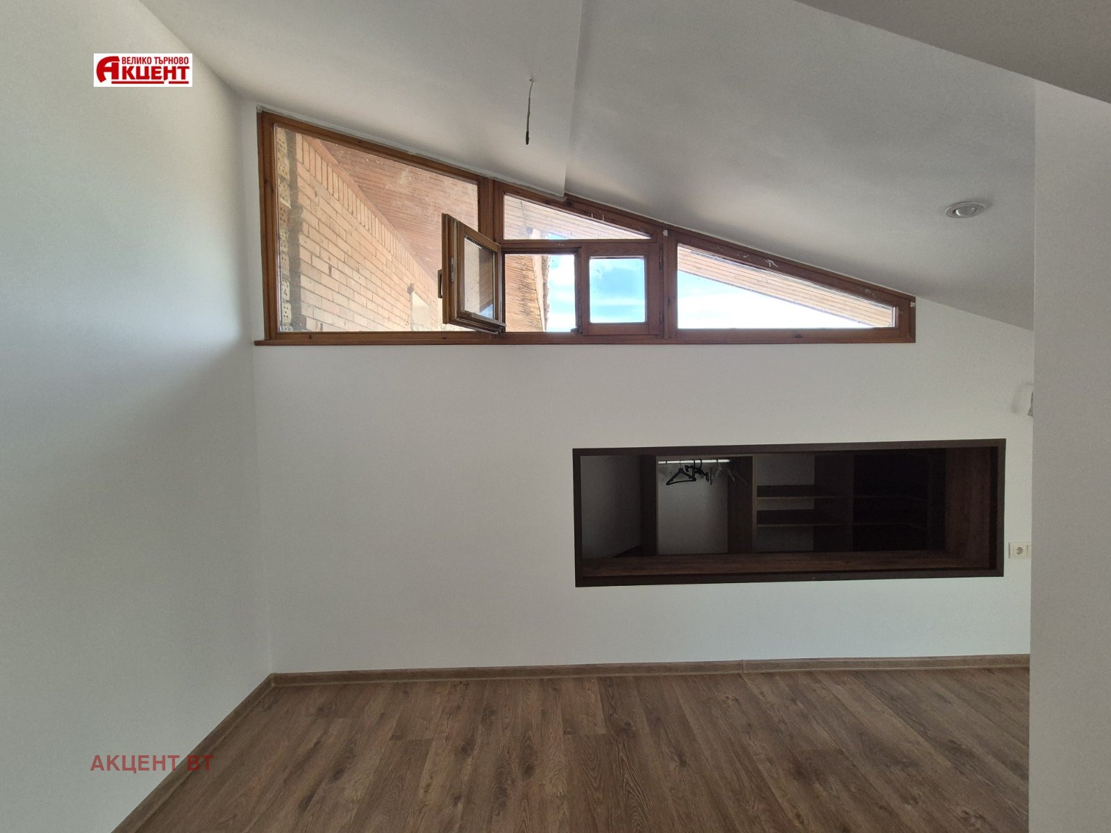 Продава 4-СТАЕН, гр. Велико Търново, Център, снимка 8 - Апартаменти - 54958208