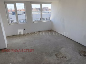 3 makuuhuonetta Pomorie, Burgasin alue 8