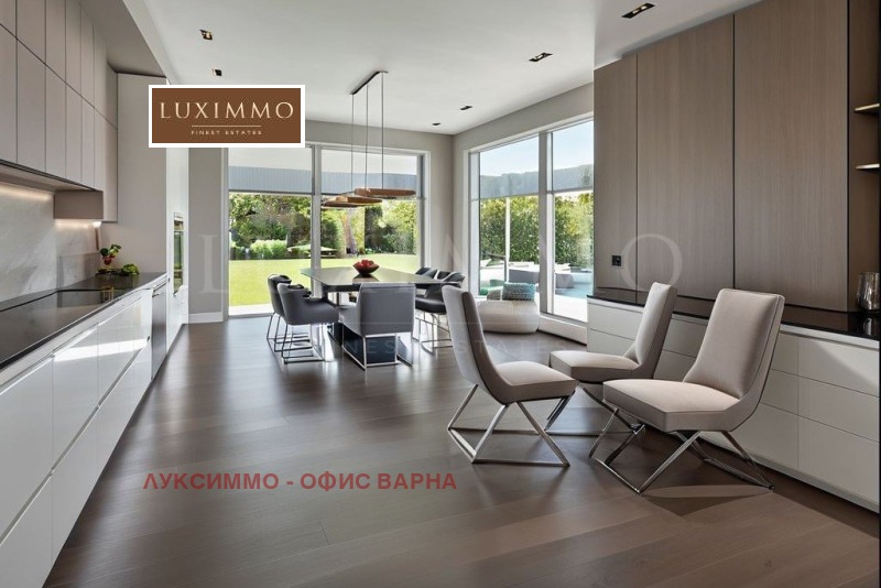 Продава 2-СТАЕН, гр. Варна, Левски 1