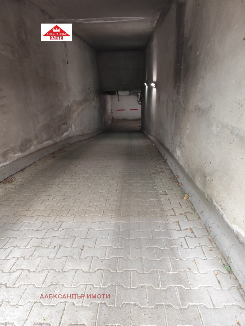 À vendre  Garage Sofia , Belite brezi , 250 m² | 19114182 - image [2]