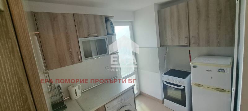 Продава 3-СТАЕН, гр. Поморие, област Бургас, снимка 7 - Aпартаменти - 49579266