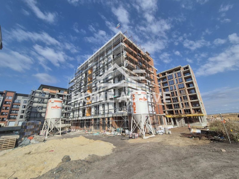 Продава 3-СТАЕН, гр. Бургас, област Бургас, снимка 2 - Апартаменти - 51560053