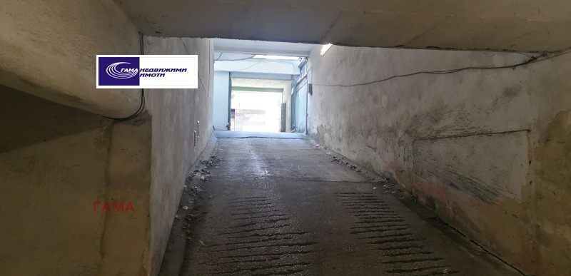 In vendita  Box auto Varna , Tsentar , 17 mq | 24124928 - Immagine [4]