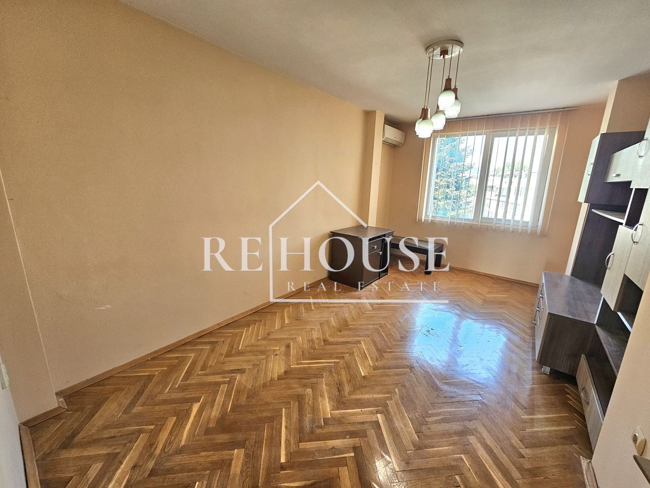 Продава 4-СТАЕН, гр. Варна, Лятно кино Тракия, снимка 3 - Апартаменти - 55809749