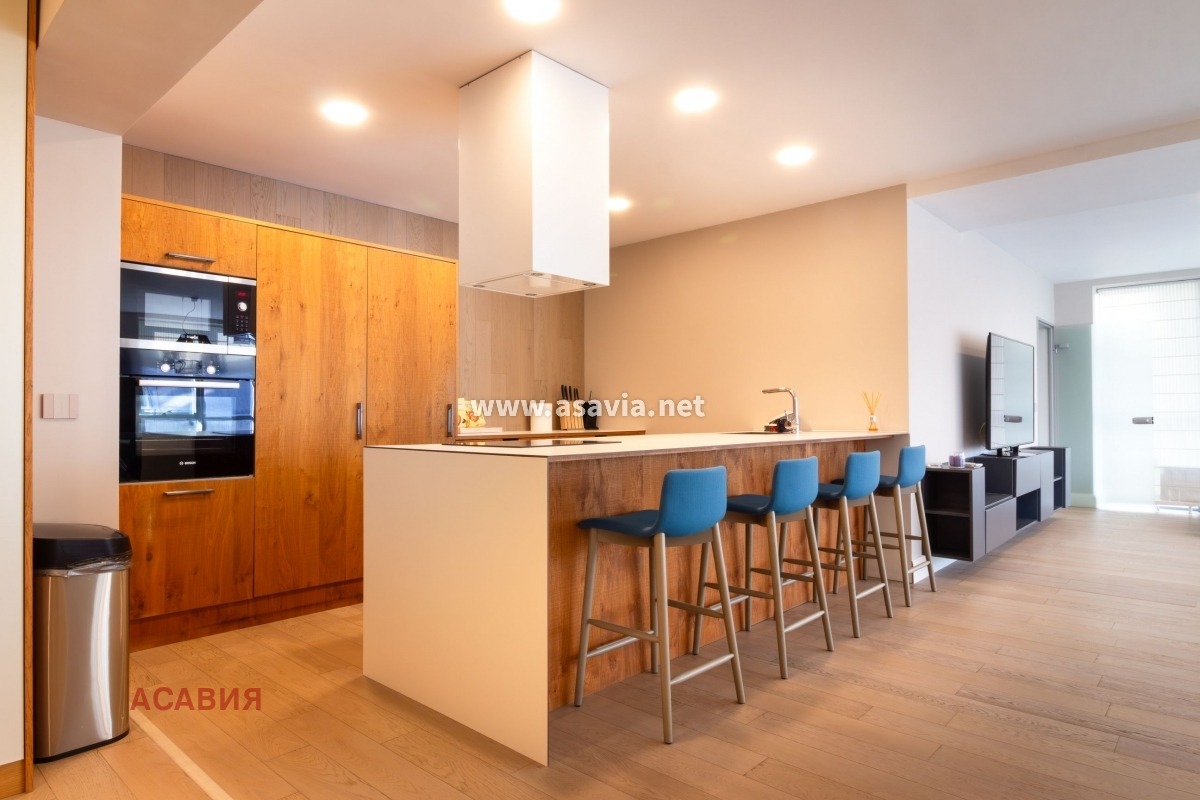 Продава МНОГОСТАЕН, гр. Бургас, Лазур, снимка 2 - Апартаменти - 54263295