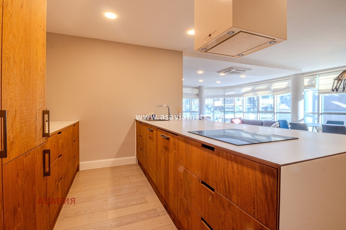 Продава МНОГОСТАЕН, гр. Бургас, Лазур, снимка 3 - Апартаменти - 54263295