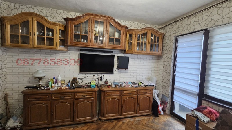 Продава 2-СТАЕН, гр. Монтана, Широк център, снимка 5 - Апартаменти - 52786309