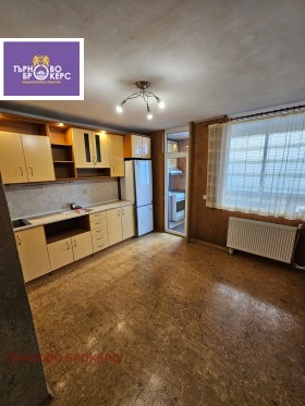 2 bedroom Akatsiya, Veliko Tarnovo 1