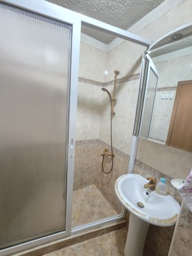 2 bedroom Oborishte, Sofia 10