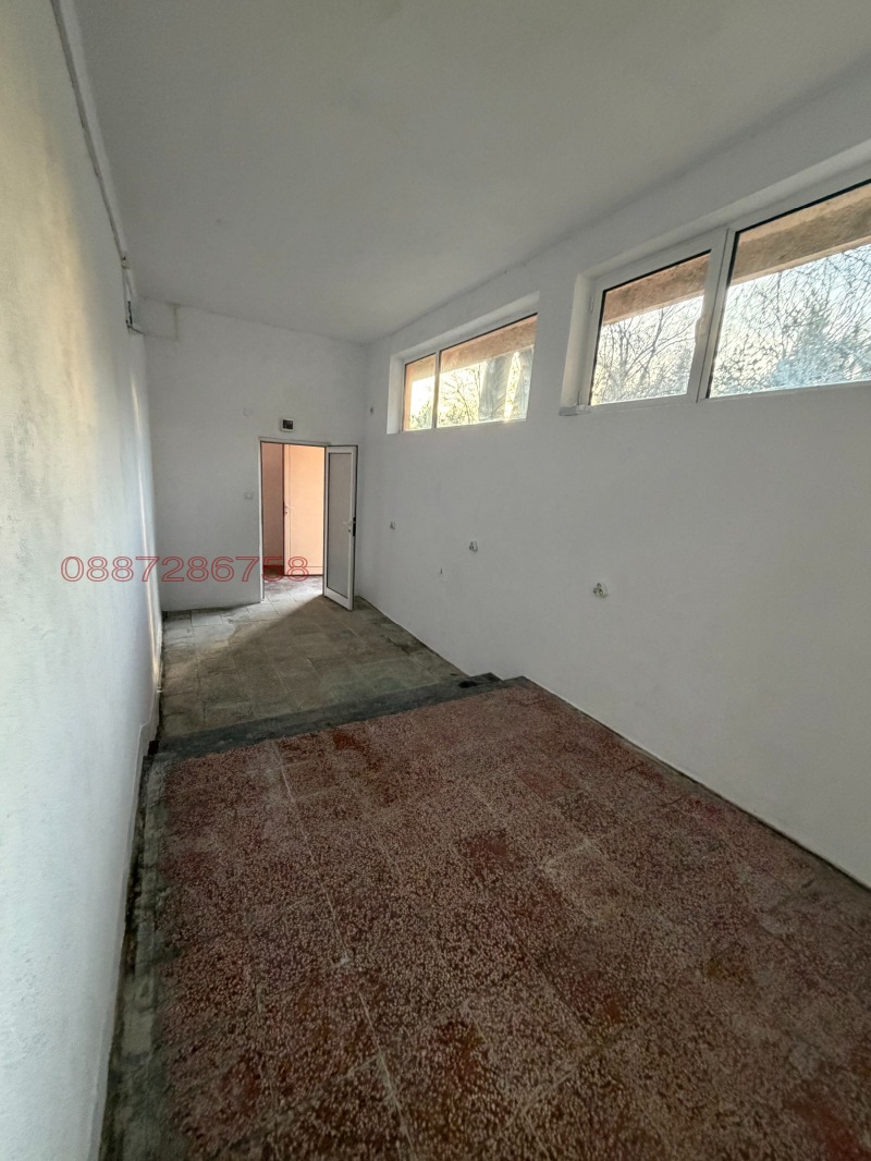 Продава СКЛАД, гр. Шумен, Тракия, снимка 3 - Складове - 52857414