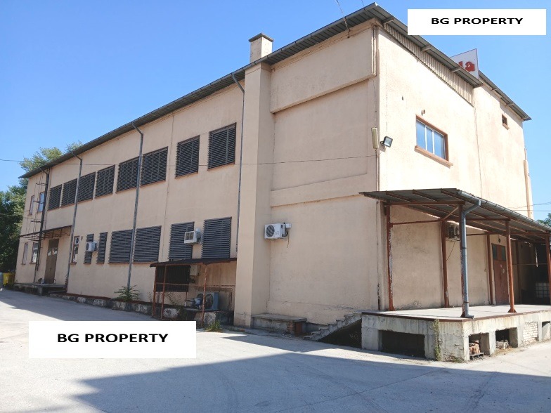 Продава  Пром. помещение област Пловдив , гр. Хисаря , 1725 кв.м | 80939372