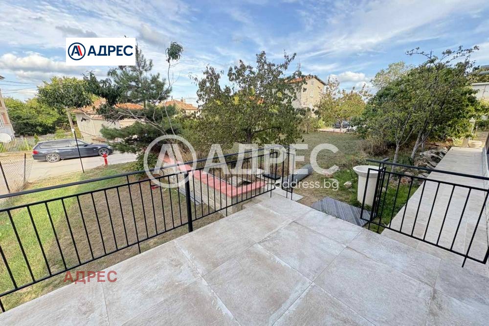 Продава МНОГОСТАЕН, гр. Варна, Галата, снимка 4 - Апартаменти - 54820424