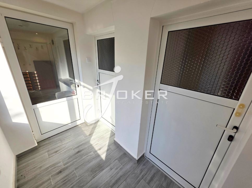 Продава КЪЩА, гр. Кърджали, Център, снимка 7 - Къщи - 53807175