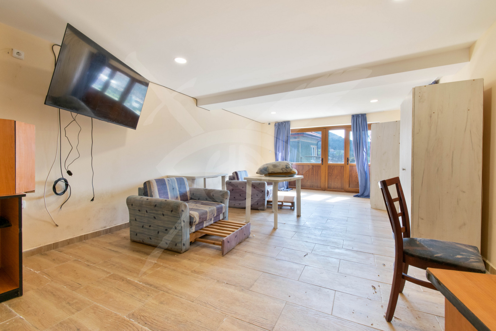 Продава КЪЩА, с. Кипра, област Варна, снимка 6 - Къщи - 54023699