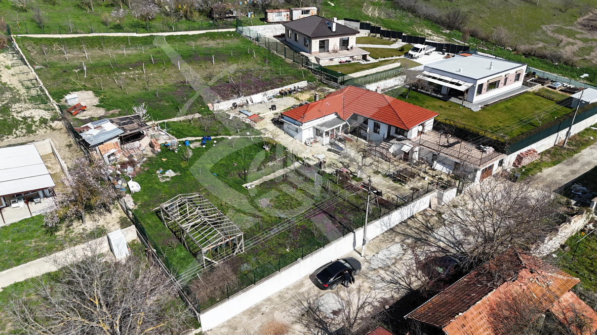 Продава КЪЩА, с. Кипра, област Варна, снимка 12 - Къщи - 54023699