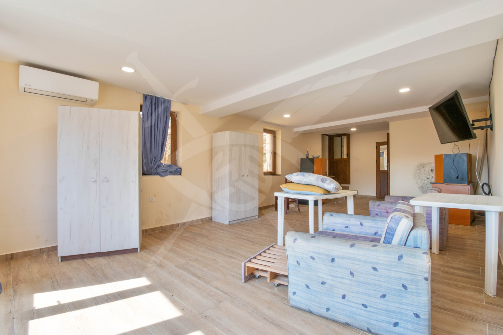 Продава КЪЩА, с. Кипра, област Варна, снимка 5 - Къщи - 54023699