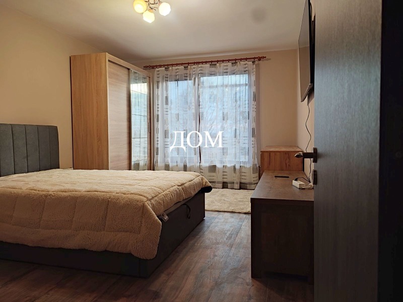Продава 3-СТАЕН в град Шумен, Херсон - 80 кв.м / 240 000 € » 469 399.20 лв., ДОМ