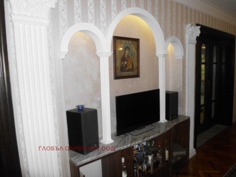 Satılık  3+ yatak odası Sofia , Belite brezi , 206 metrekare | 39116135 - görüntü [4]