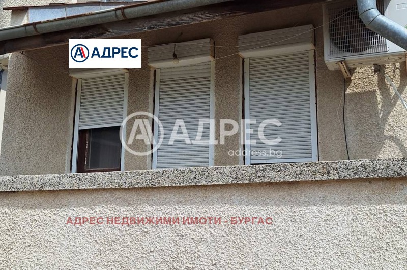 Eladó  Ház Burgas , Banevo , 140 négyzetméter | 71282963