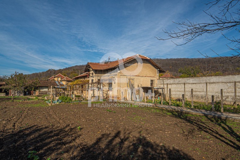 Продава КЪЩА, с. Драганово, област Велико Търново, снимка 10 - Къщи - 52468714