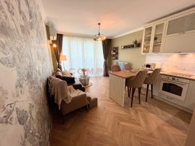 1 quarto m-t Alen mak, Varna