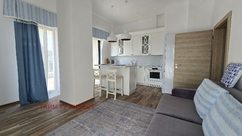 Продается  2 спальни Варна , к.к. Св.Св. Константин и Елена , 111 кв.м | 73367437 - изображение [2]