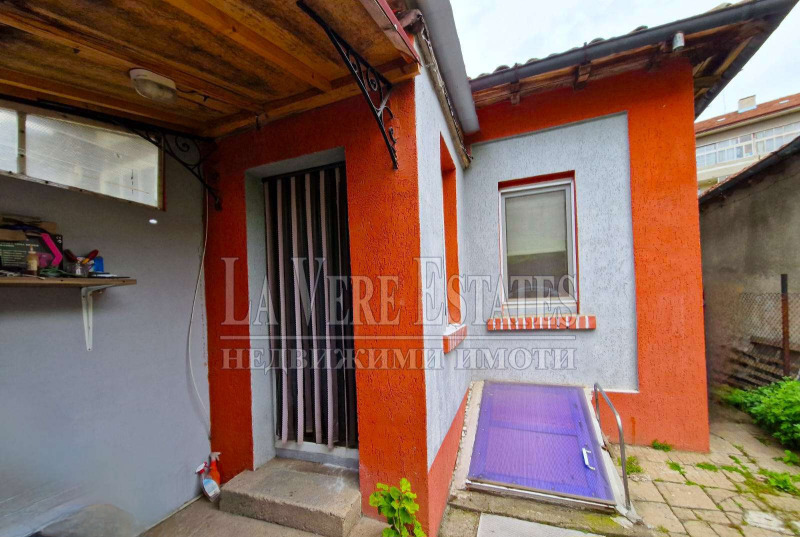 In vendita  Casa Ruse , Tsentralen iugen rajon , 38 mq | 38059509 - Immagine [13]