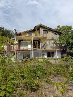 Продава къща град Варна м-т Манастирски рид - [1] 