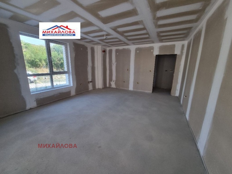 À venda  1 quarto Stara Zagora , Jeleznik - centar , 78 m² | 31700380 - imagem [2]