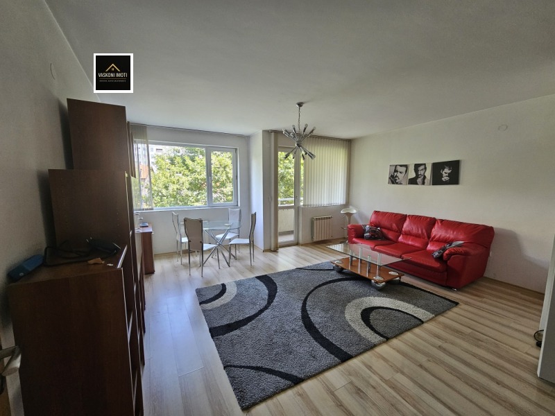 Na prodej  1 ložnice Sofia , Banišora , 78 m2 | 45974171 - obraz [4]