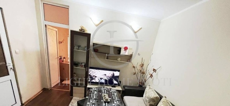 For Sale  1 bedroom Plovdiv , Izgrev , 48 sq.m | 50525213 - image [2]