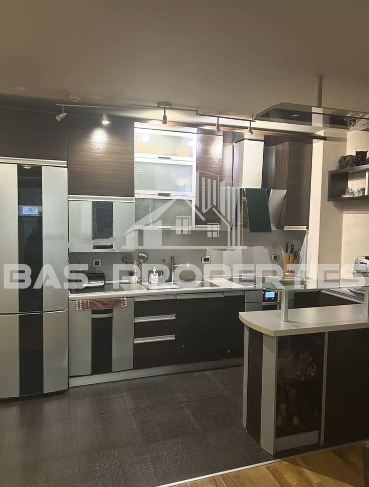 Продава  3-стаен град София , Банишора , 91 кв.м | 87881483 - изображение [4]