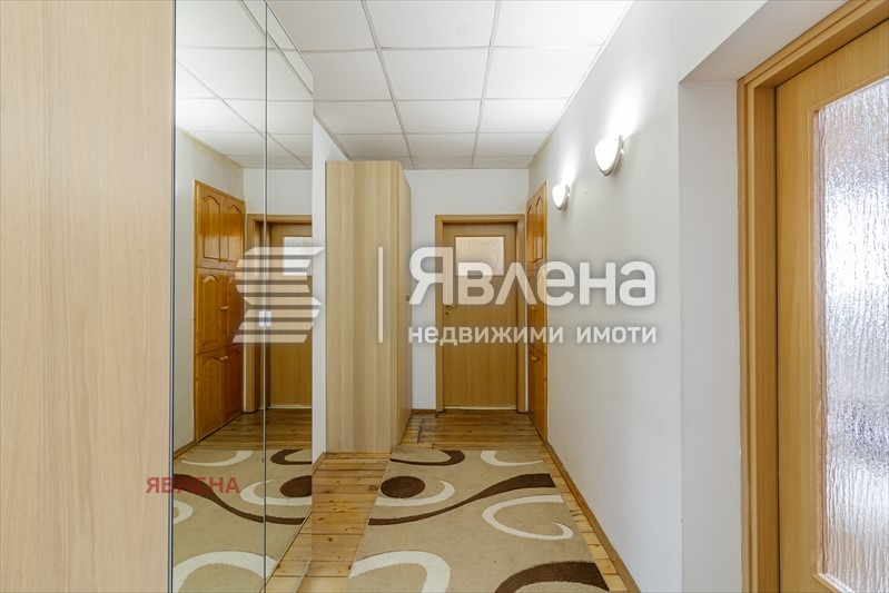 Продава 4-СТАЕН, гр. София, Център, снимка 12 - Апартаменти - 52795288